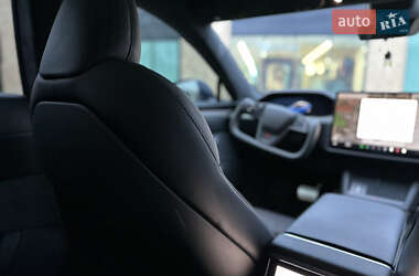 Лифтбек Tesla Model S 2021 в 
