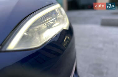 Лифтбек Tesla Model S 2021 в 