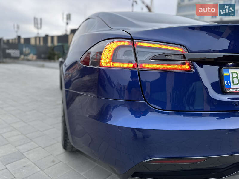 Ліфтбек Tesla Model S 2021 в Хмельницькому
