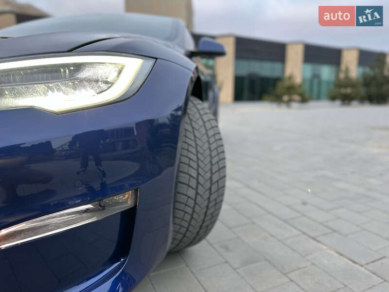 Ліфтбек Tesla Model S 2021 в Хмельницькому