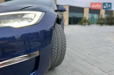 Лифтбек Tesla Model S 2021 в 