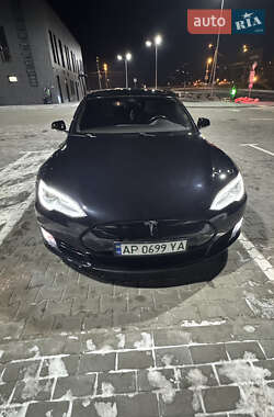 Лифтбек Tesla Model S 2016 в Днепре