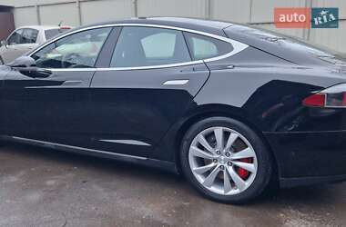 Ліфтбек Tesla Model S 2014 в Києві