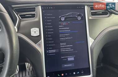 Ліфтбек Tesla Model S 2014 в Києві