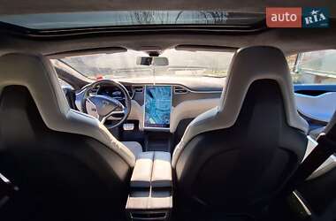 Ліфтбек Tesla Model S 2015 в Зборові