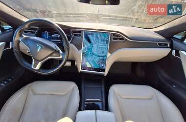 Ліфтбек Tesla Model S 2015 в Зборові