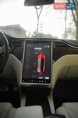 Лифтбек Tesla Model S 2017 в 