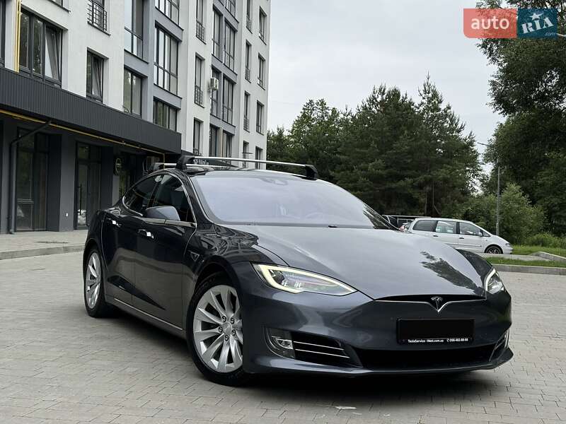 Tesla Model S 2016