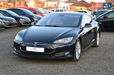 Лифтбек Tesla Model S 2014 в Луцке