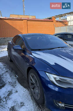 Лифтбек Tesla Model S 2020 в Полтаве