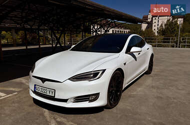 Лифтбек Tesla Model S 2020 в Ужгороде