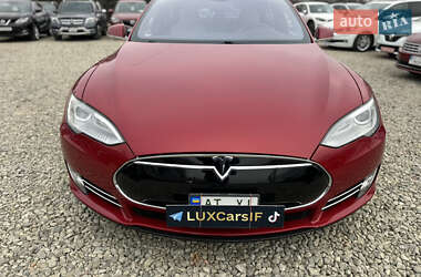 Лифтбек Tesla Model S 2016 в 