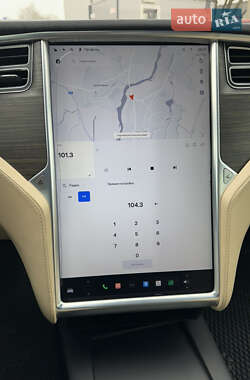 Лифтбек Tesla Model S 2016 в 
