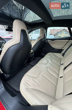 Лифтбек Tesla Model S 2016 в 