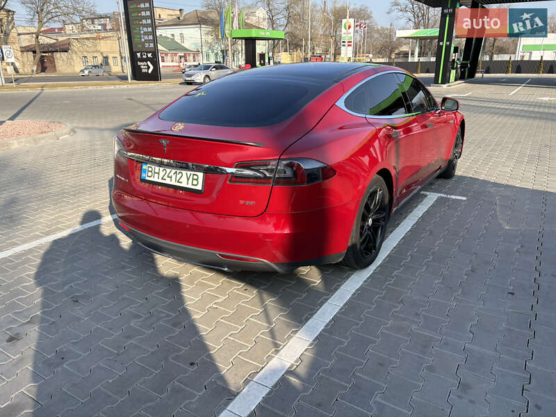 Лифтбек Tesla Model S 2014 в Одессе