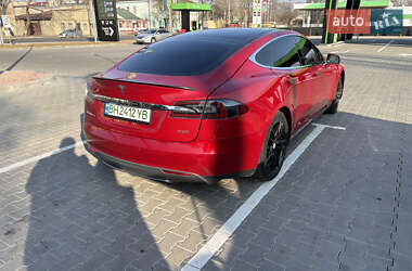 Лифтбек Tesla Model S 2014 в 