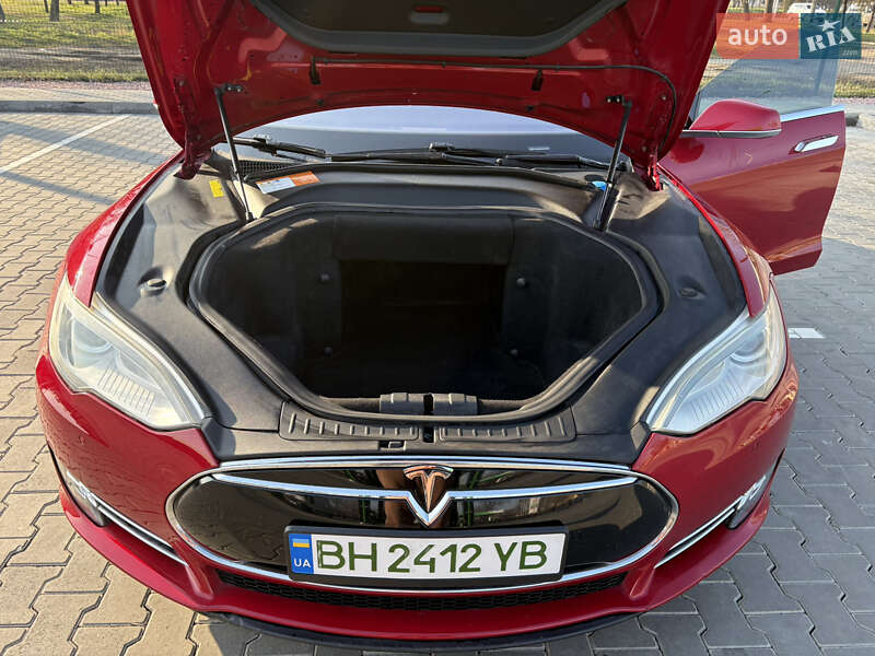 Лифтбек Tesla Model S 2014 в Одессе