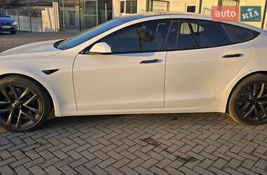 Лифтбек Tesla Model S 2024 в Днепре