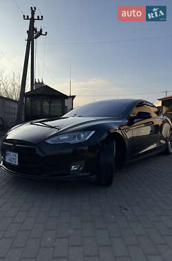 Ліфтбек Tesla Model S 2013 в Львові