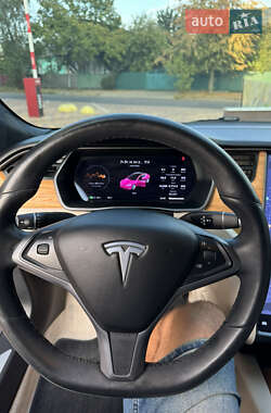 Лифтбек Tesla Model S 2019 в Киеве