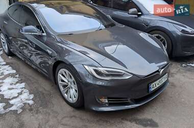 Лифтбек Tesla Model S 2016 в Харькове