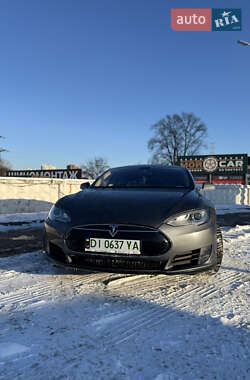 Лифтбек Tesla Model S 2013 в Киеве