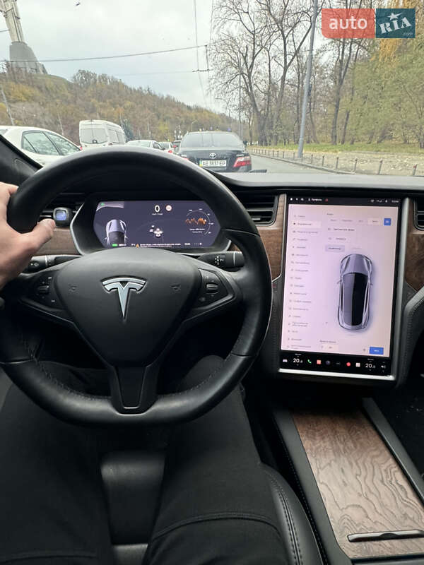 Лифтбек Tesla Model S 2019 в Киеве