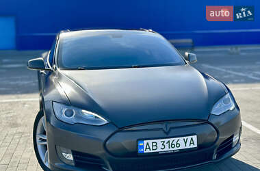 Ліфтбек Tesla Model S 2014 в Вінниці