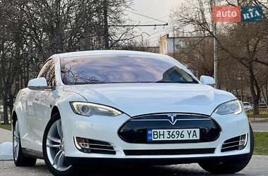 Ліфтбек Tesla Model S 2013 в Одесі