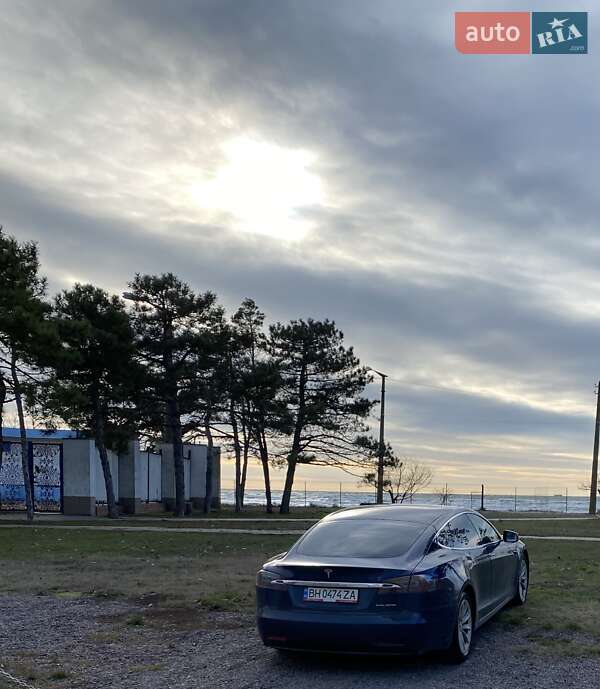 Ліфтбек Tesla Model S 2020 в Одесі