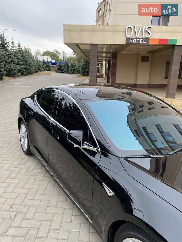 Лифтбек Tesla Model S 2014 в Харькове