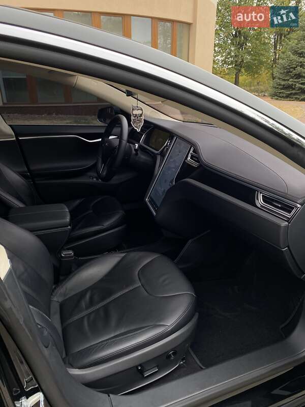 Лифтбек Tesla Model S 2014 в Харькове