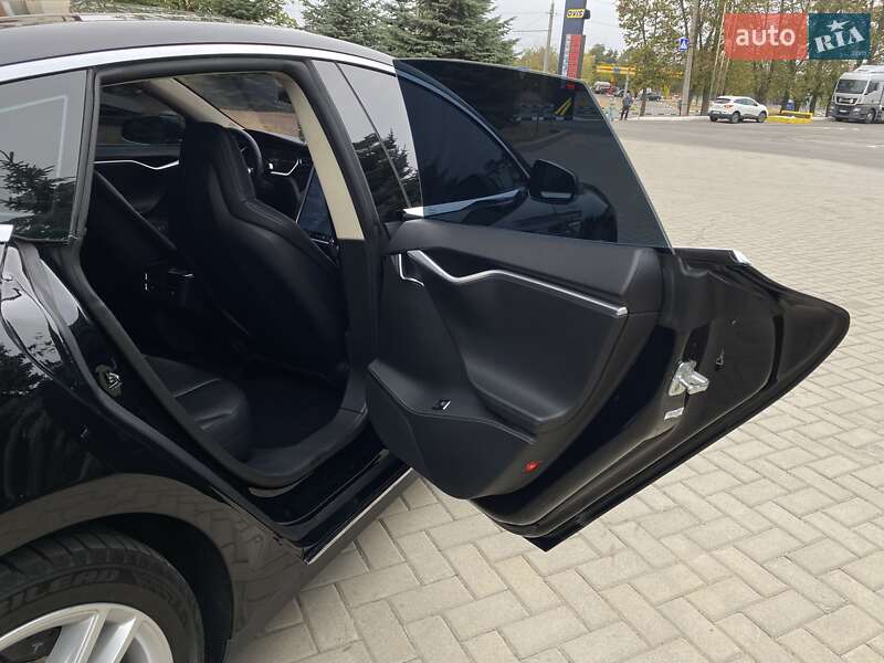 Лифтбек Tesla Model S 2014 в Харькове