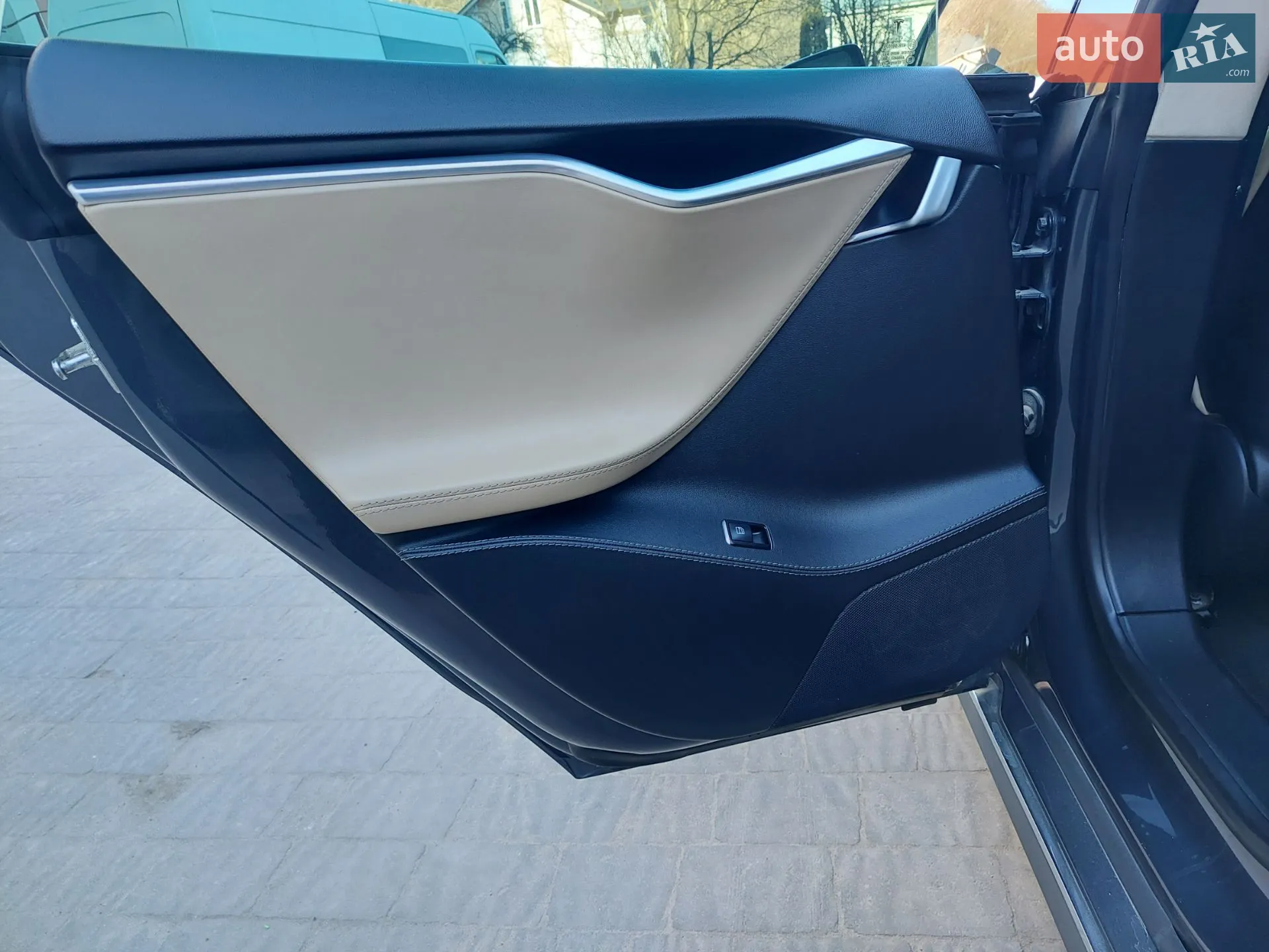2014 Tesla Model S - мініатюра 29