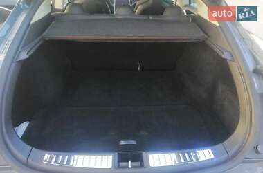 Ліфтбек Tesla Model S 2013 в 