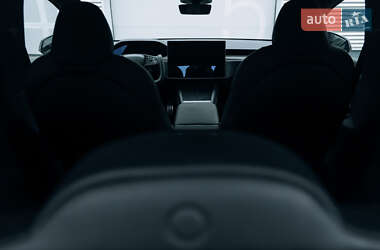 Лифтбек Tesla Model S 2021 в 