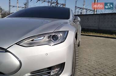 Ліфтбек Tesla Model S 2014 в Львові