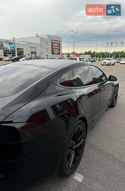 Ліфтбек Tesla Model S 2021 в 