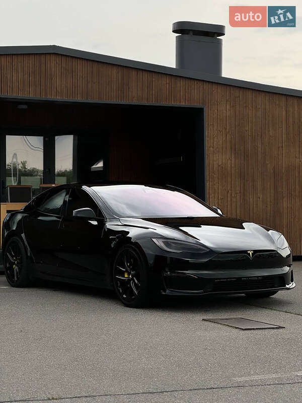 Лифтбек Tesla Model S 2021 в Киеве