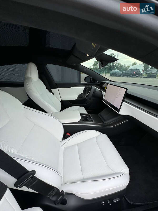 Лифтбек Tesla Model S 2021 в Киеве