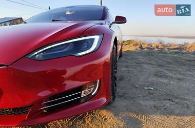 Ліфтбек Tesla Model S 2013 в Одесі