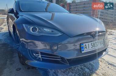 Ліфтбек Tesla Model S 2015 в Києві