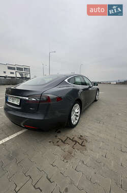 Лифтбек Tesla Model S 2016 в 