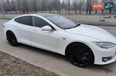 Лифтбек Tesla Model S 2014 в Виннице