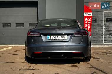 Ліфтбек Tesla Model S 2022 в 
