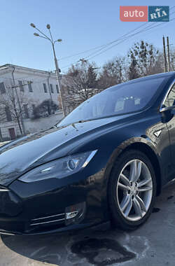 Лифтбек Tesla Model S 2013 в Полтаве