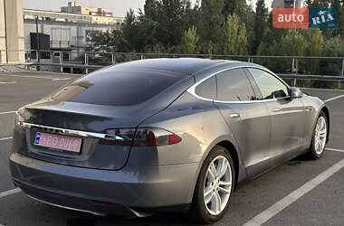 Ліфтбек Tesla Model S 2014 в Києві