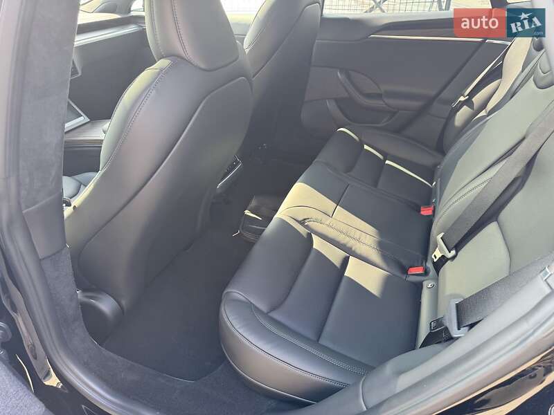 Ліфтбек Tesla Model S 2023 в Дніпрі
