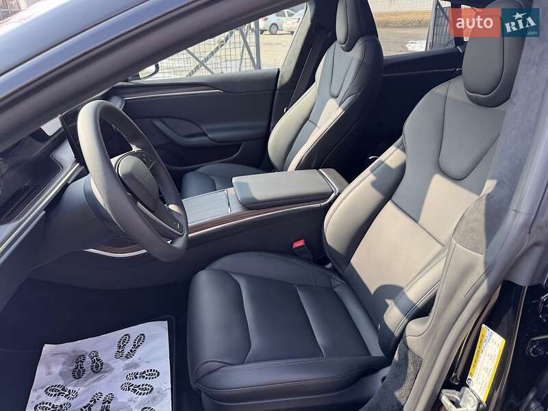 Ліфтбек Tesla Model S 2023 в Дніпрі
