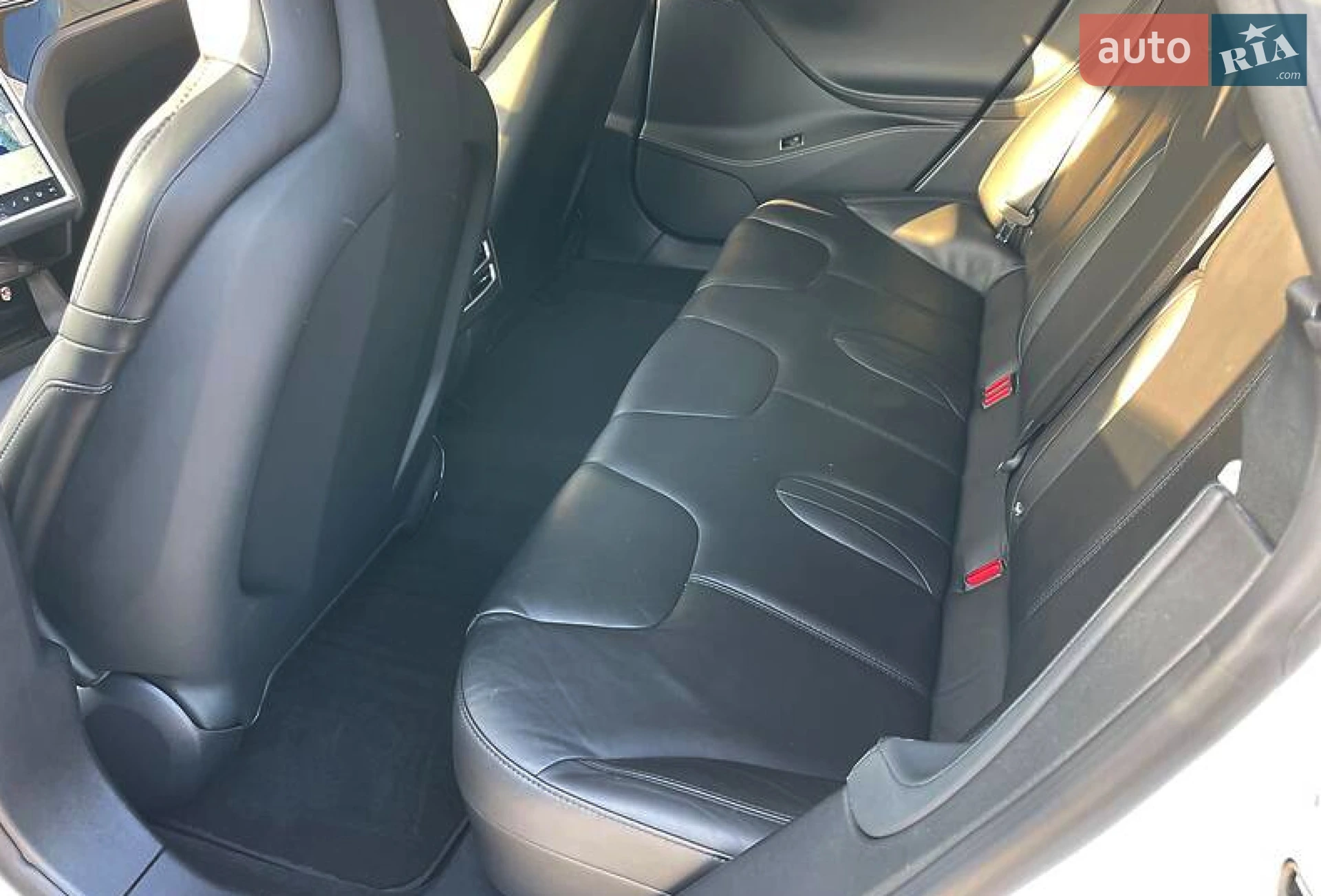 2015 Tesla Model S - мініатюра 25